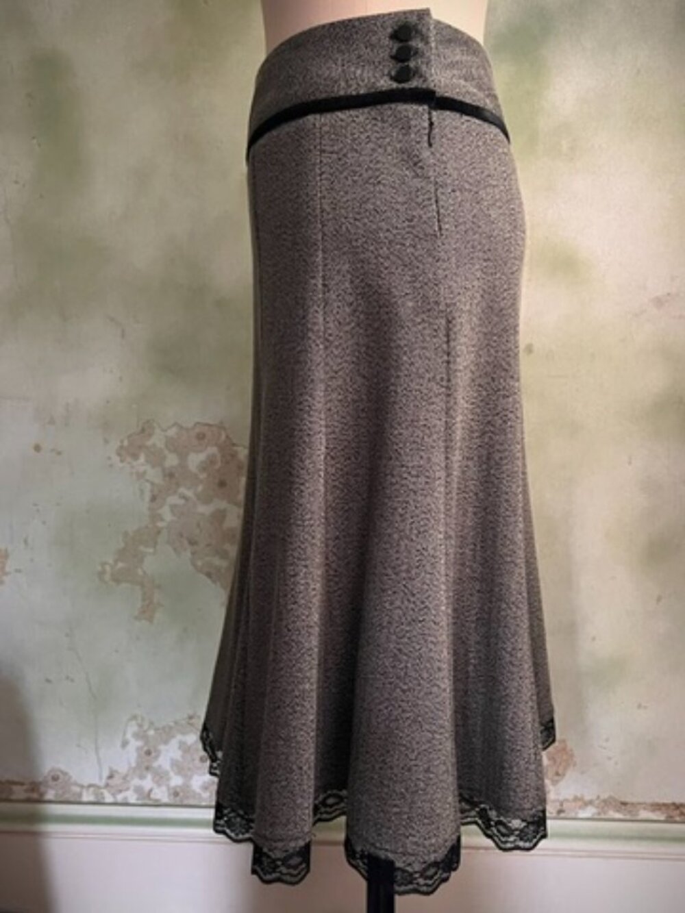 Tracy Evans Limited Herringbone Tweed Skirt Size 3 Black Lace Trim